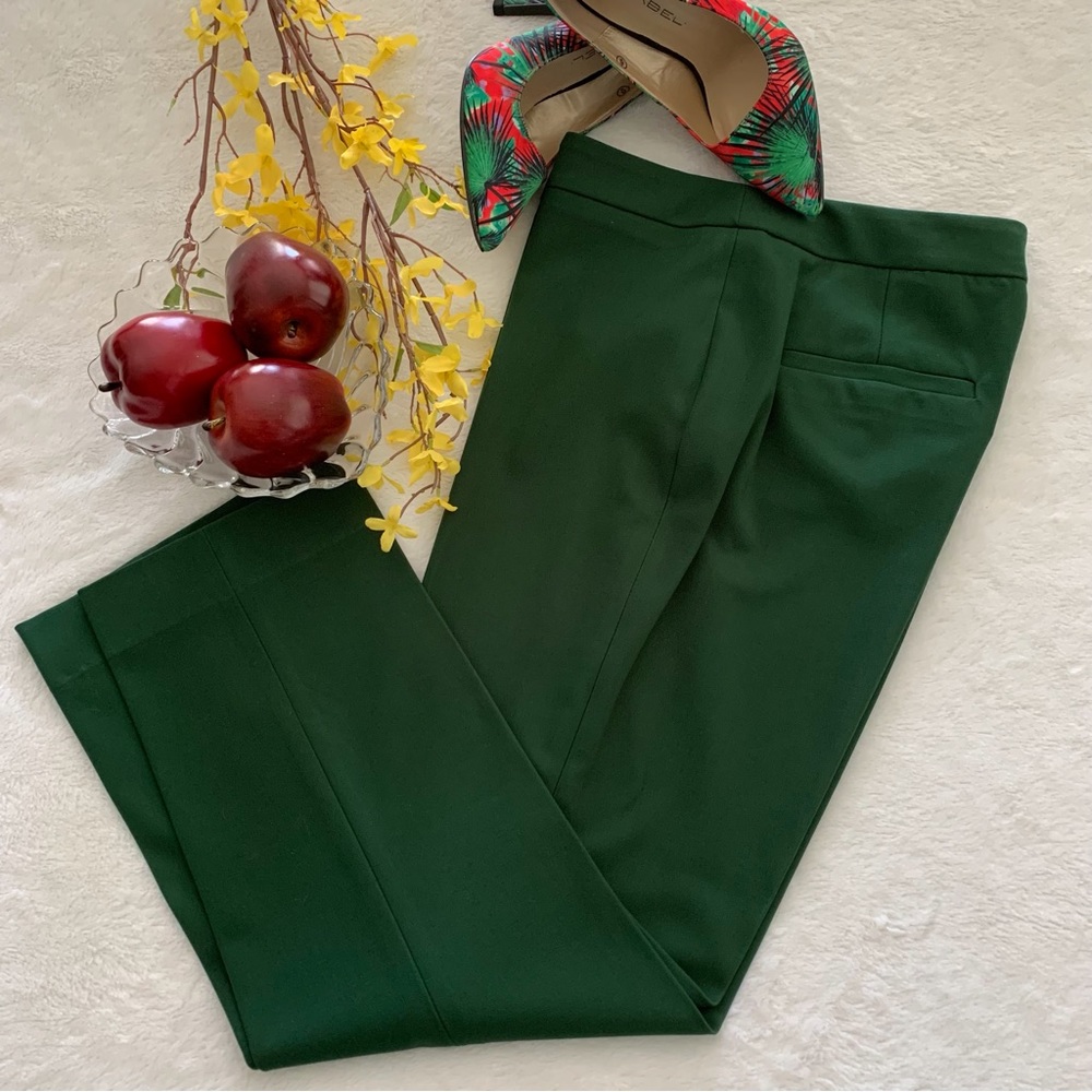 Coldwater Creek natural fit forest green straight leg slacks.  Size 6.